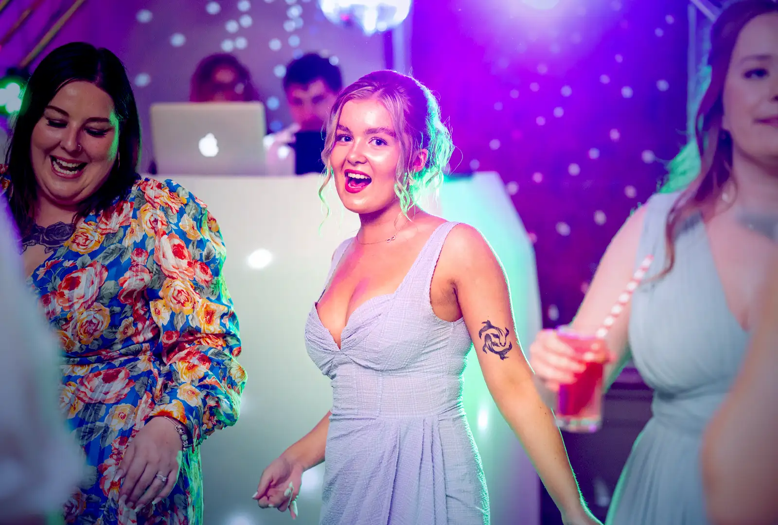 The Top 7 Benefits of Hiring a Professional DJ For Your Next Event